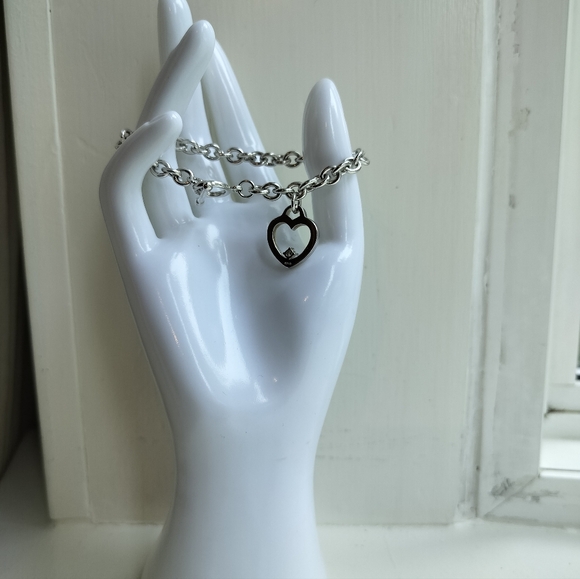 7" Sterling Silver Toggle Bracelet W/Heart Chaped Charm Women's - Picture 2 of 8
